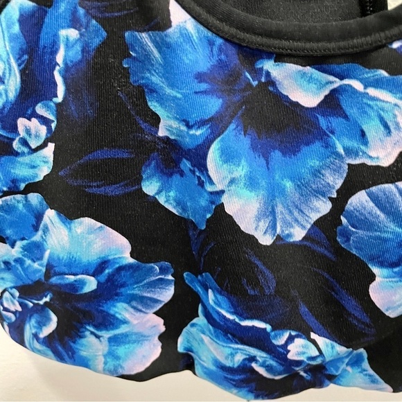 PINK Victoria Secret Hawaiian Flower Print Sports Bra - Picture 3 of 9